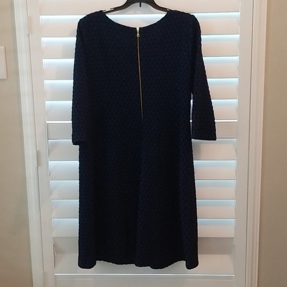 NWT 3/4 Sleeve Taylor Maternity Dress - Picture 2 of 4
